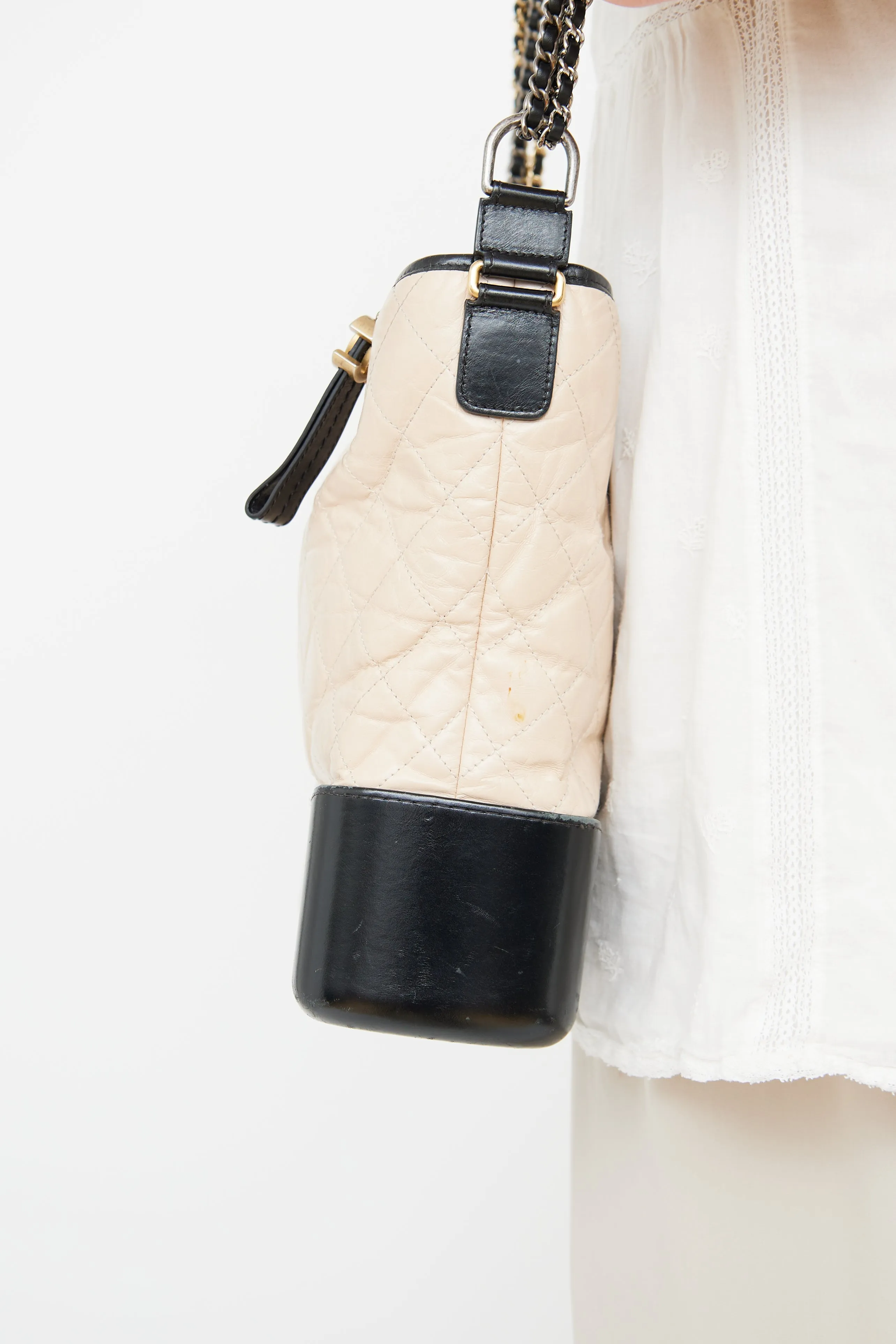 2017 Beige & Black Aged Leather Large Gabrielle Bag
