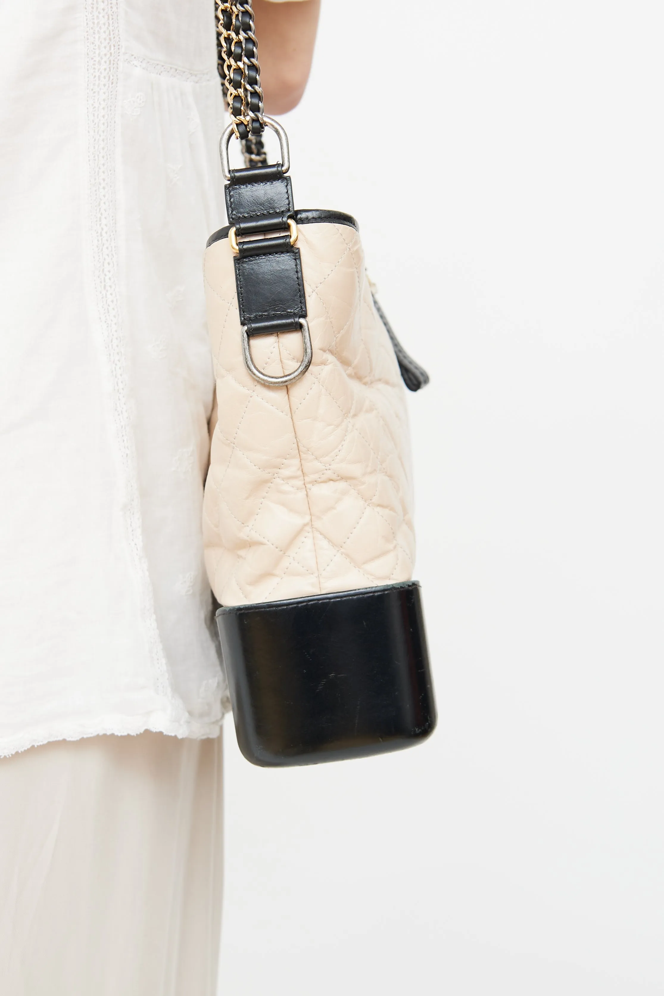 2017 Beige & Black Aged Leather Large Gabrielle Bag
