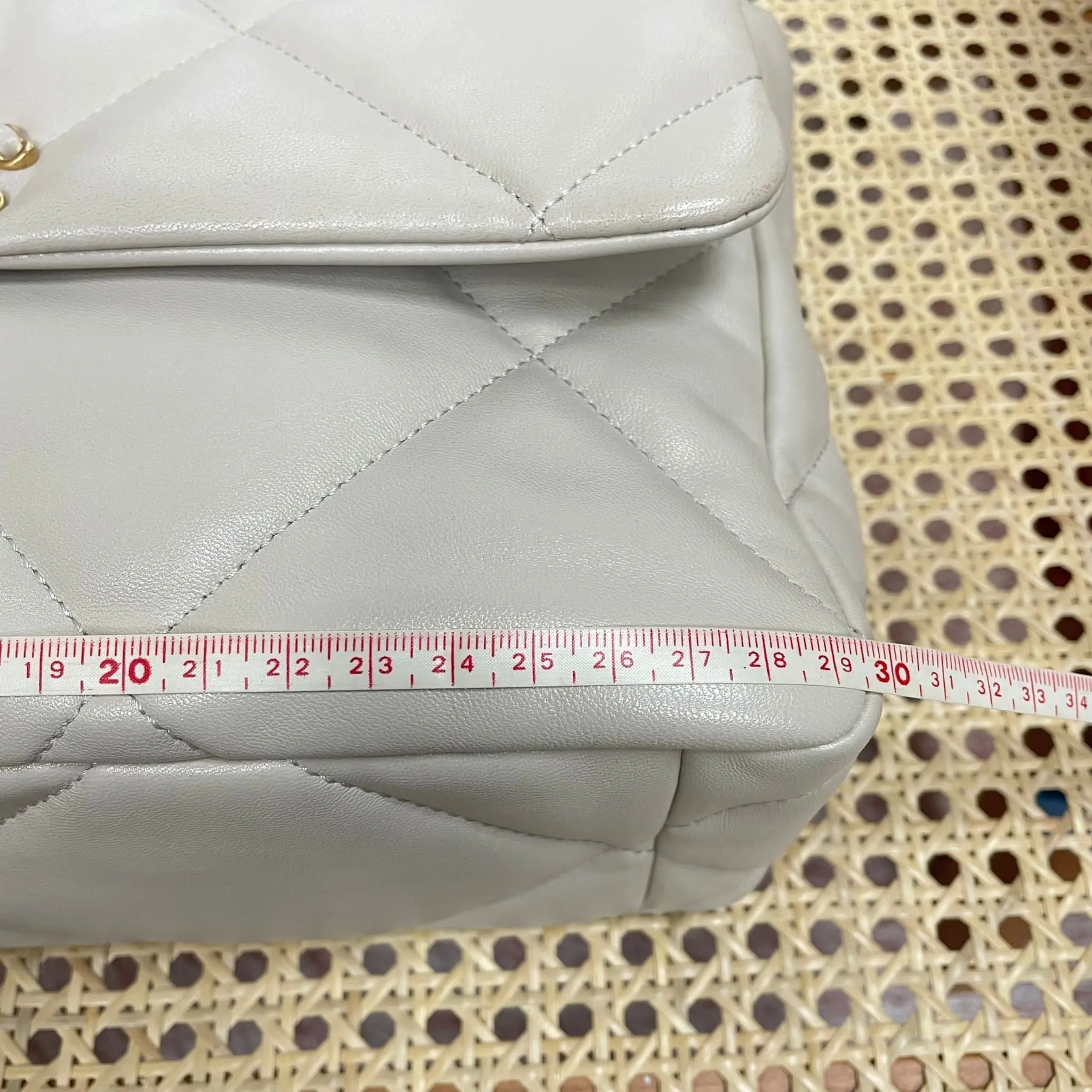 Chanel 19 Large Lambskin Light Beige GHW