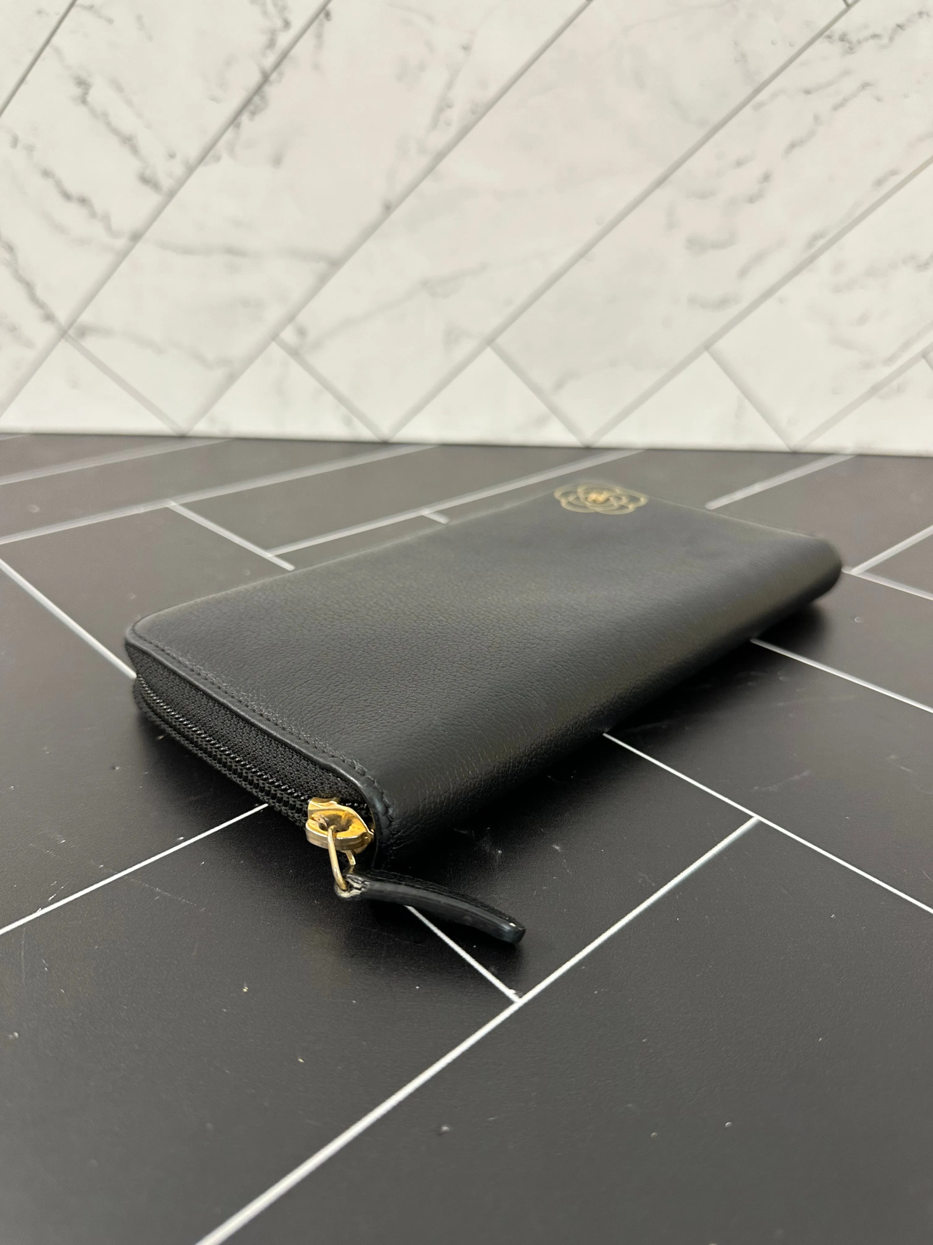 Chanel Black Leather Camelia Zippy Wallet
