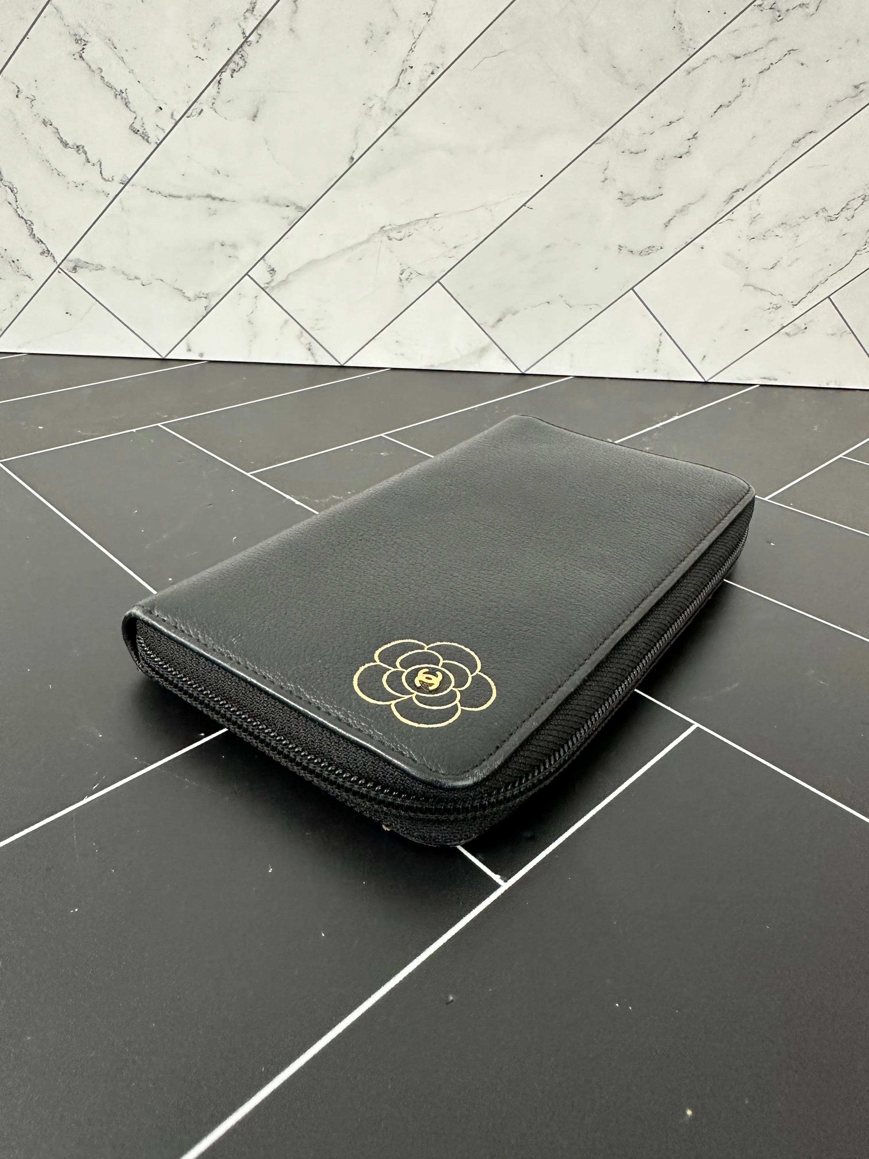 Chanel Black Leather Camelia Zippy Wallet